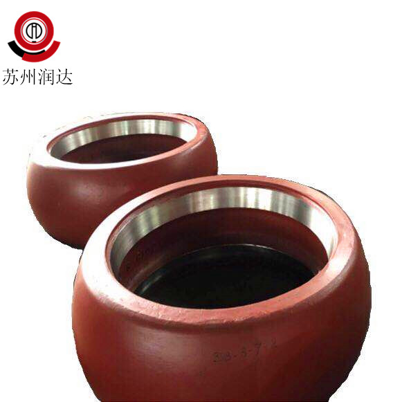 高鉻鑄鐵耐磨輥套生產(chǎn)的難點(diǎn)是什么？